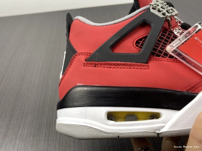 308497-603 Bravo Jordan Retro Toro 4 0808